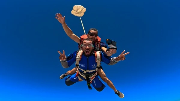 Aula de paraquedismo básico em São Paulo