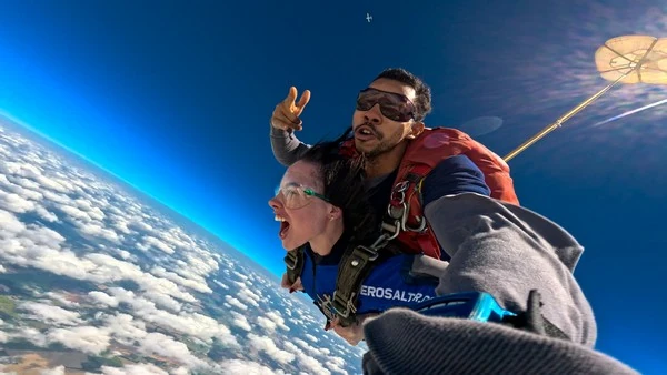 Pular de paraquedas com instrutor em São Paulo