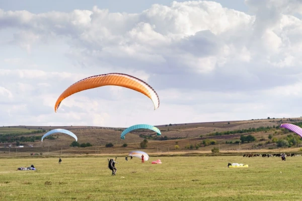 Salto duplo de paraquedas em Boituva