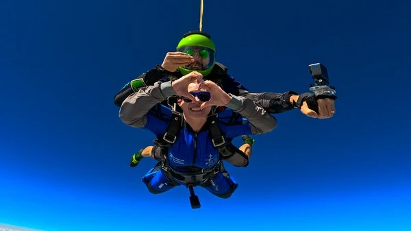 Voo de paraquedas com instrutor